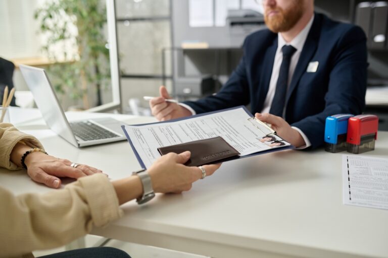 ¿Cuál es el tiempo de procesamiento en un formulario I-90?